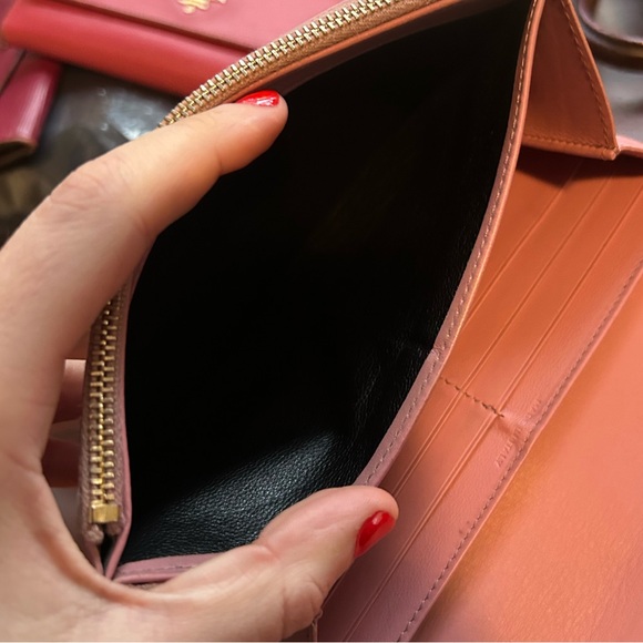 Authentic Yves Saint Laurent Y-Line Long Wallet - Picture 12 of 16